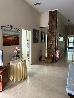The -300 -a Centrally Located Heritage Vakantiehuis